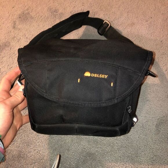 Delsey ODC 33 Medium Camera Shoulder Bag Black Orange - Picture 2 of 9